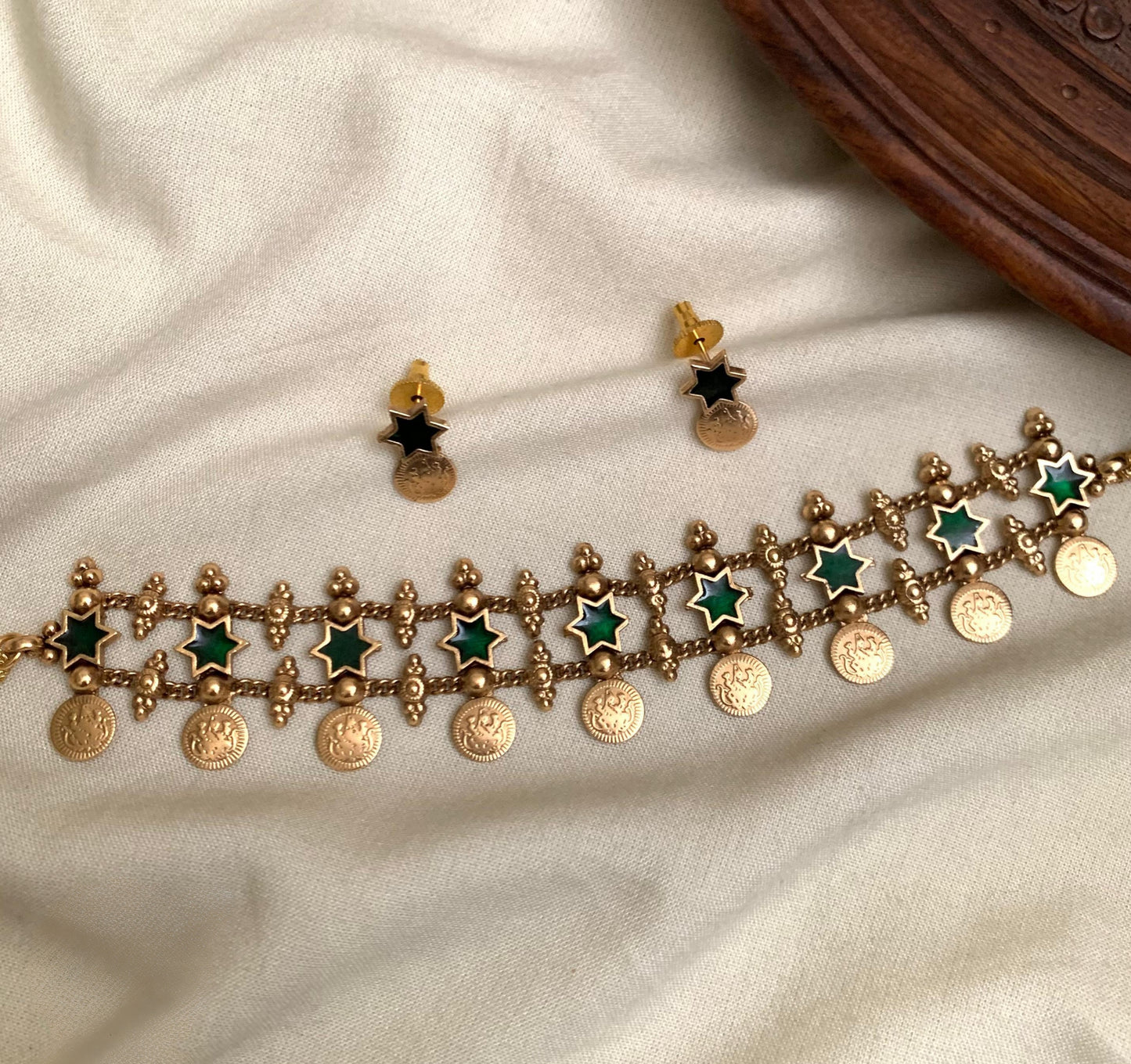 Premium quality antique gold lakshmi coin choker set product code N365