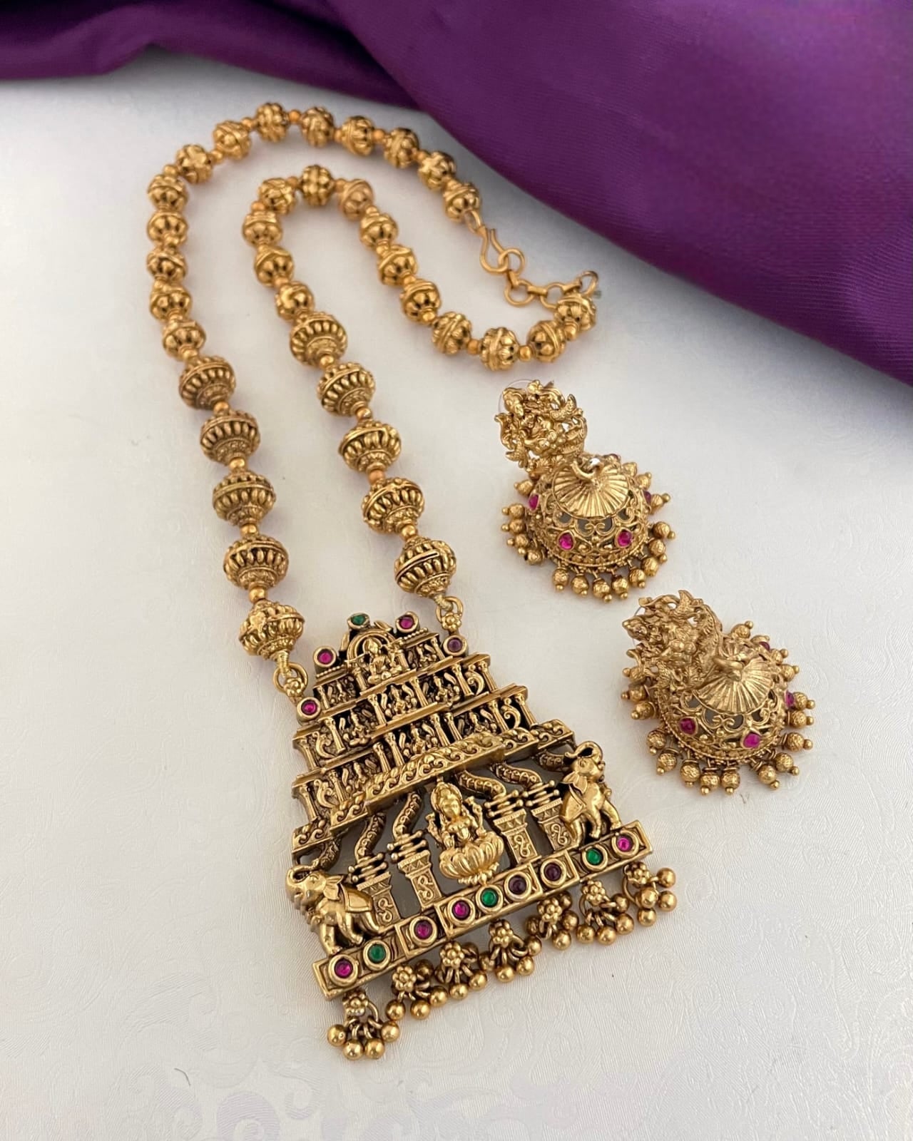 Premium quality antique temple design royal Beauty in every pendant chain with jhumka product code T66