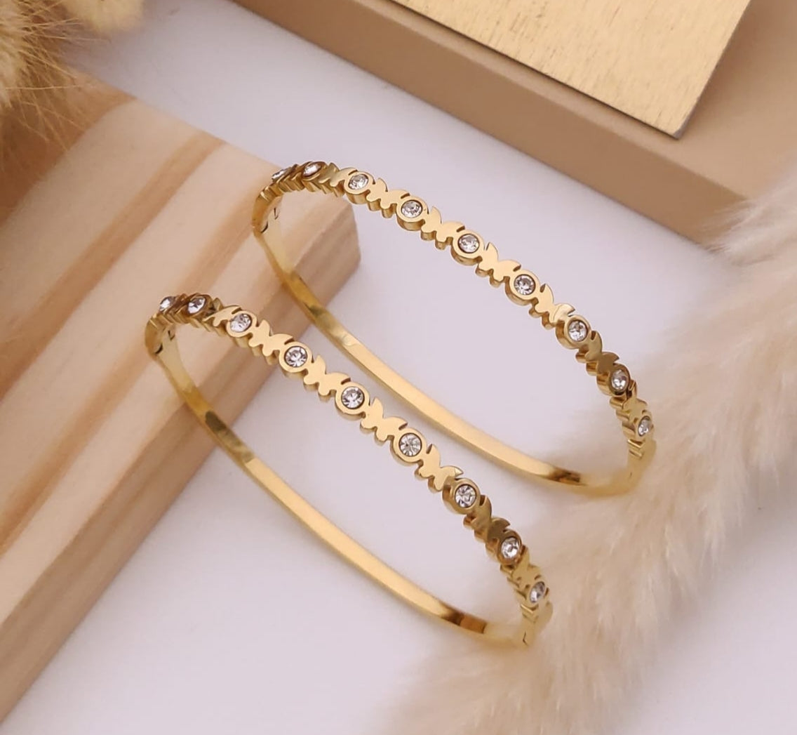 Premium anti tarnish openable bracelet product code B86 suitable for (2.4 and 2.6,2.8)