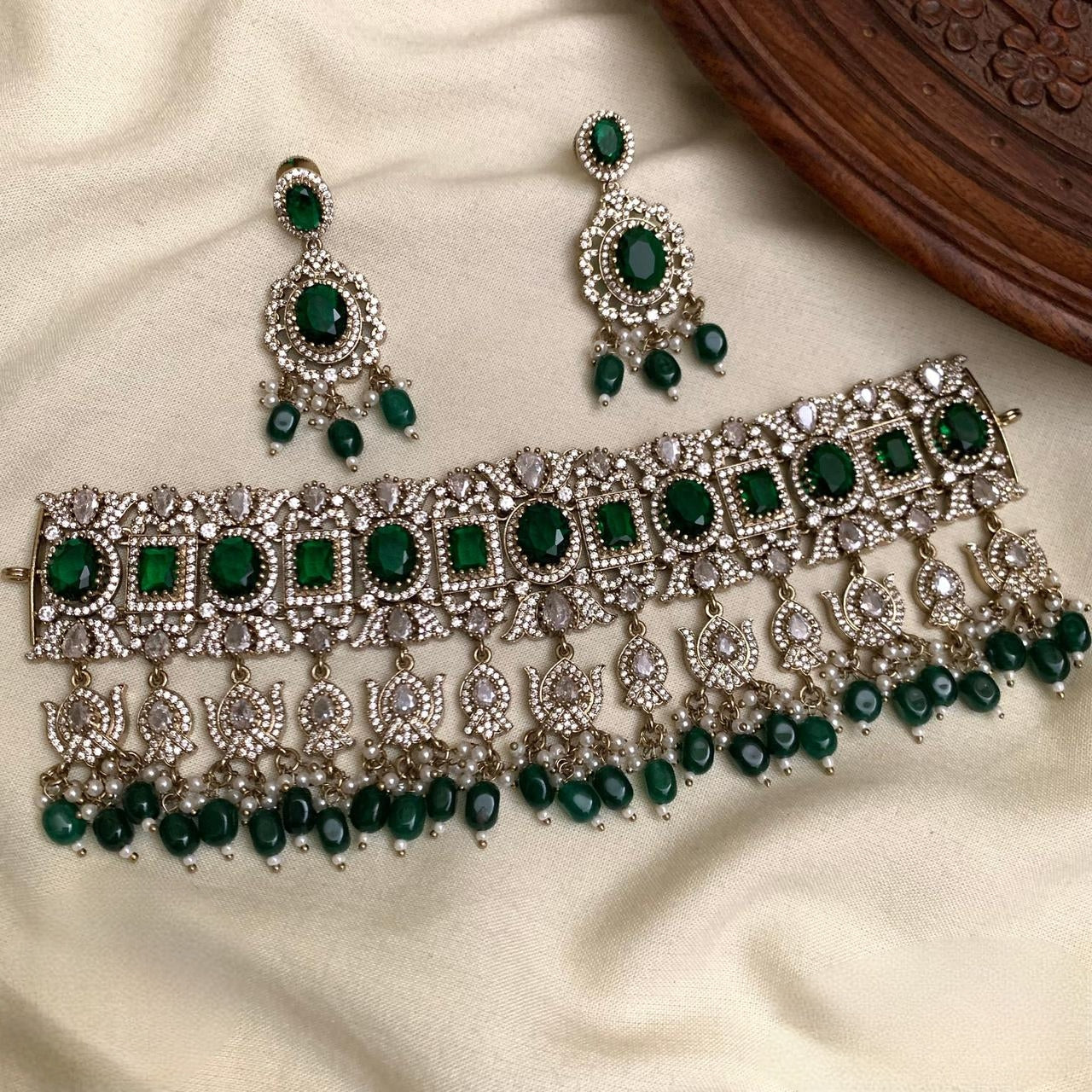 Premium quality Victorian polish bridal choker set product code 366