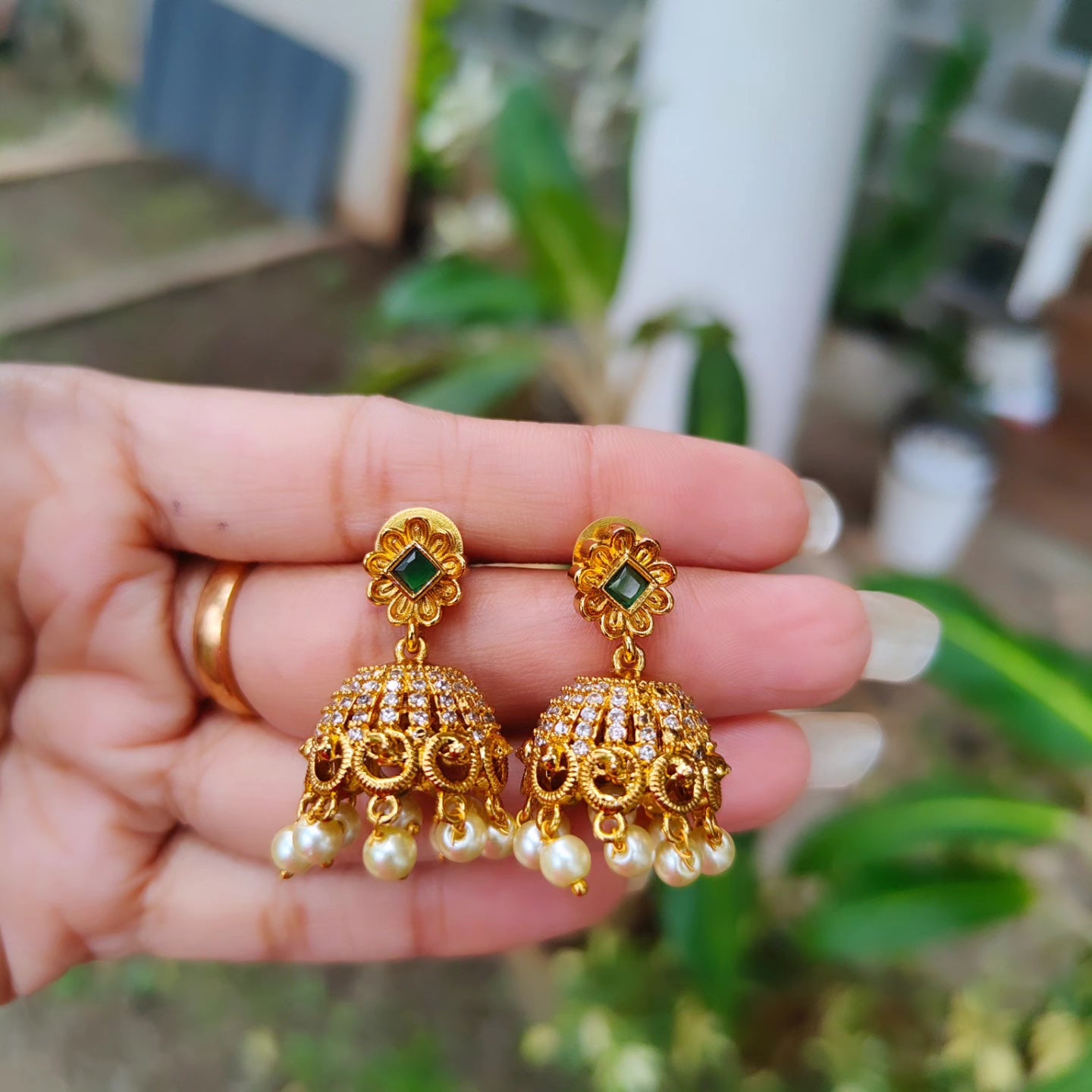 Premium simple ad jhumka product code E28