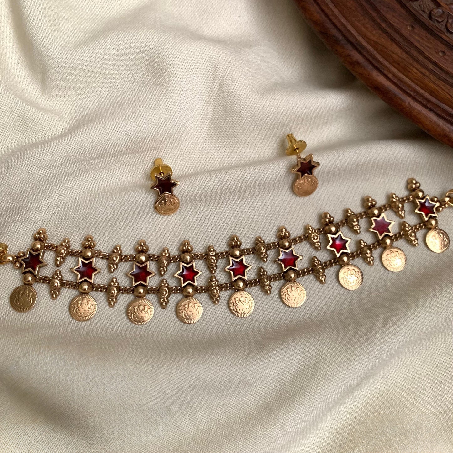 Premium quality antique gold lakshmi coin choker set product code N365