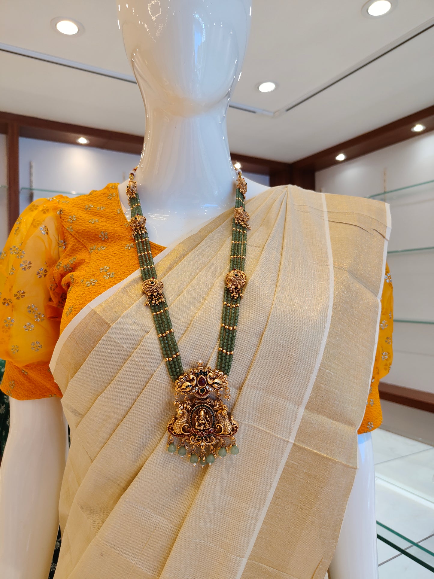 Trending  4layer beads Lakshmi haram product code 812