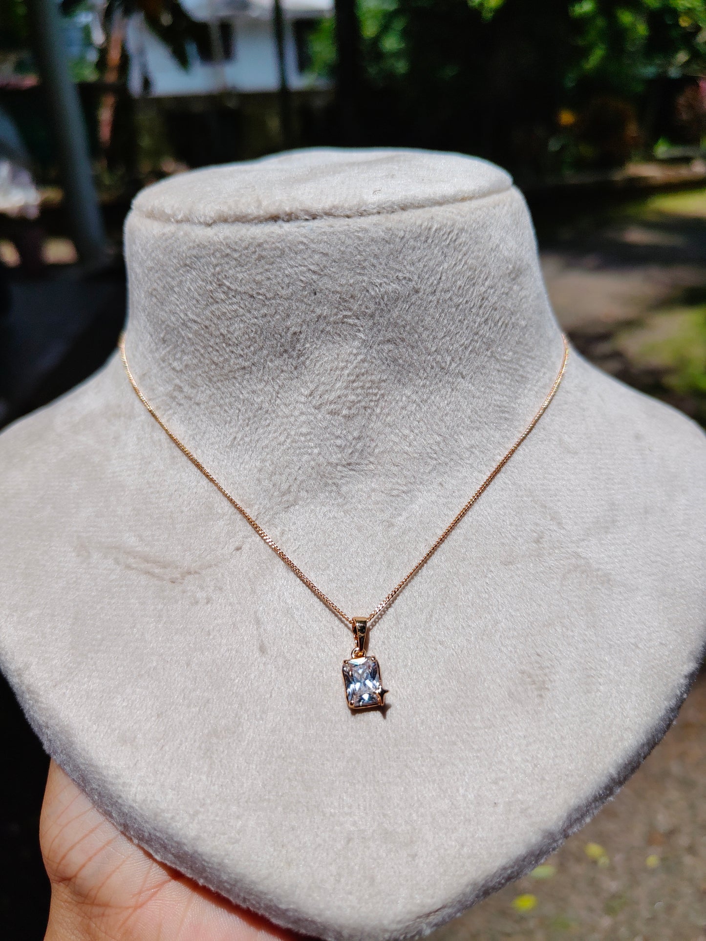 Dazzling Rose gold plated white solitaire crystal pendant necklace product code N24