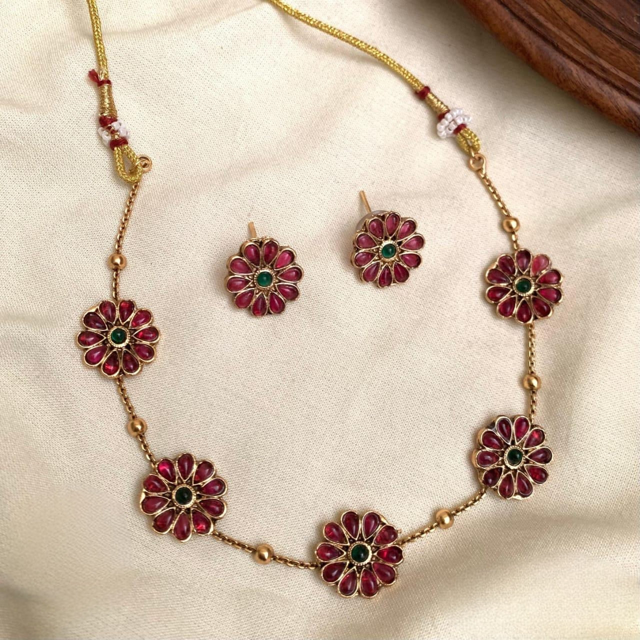 Premium matt finish designer flower necklace product code N348