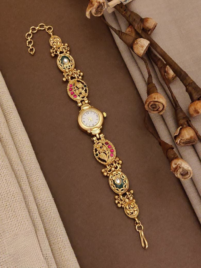 Vintage heritage antique gold floral bracelet watch product code W26