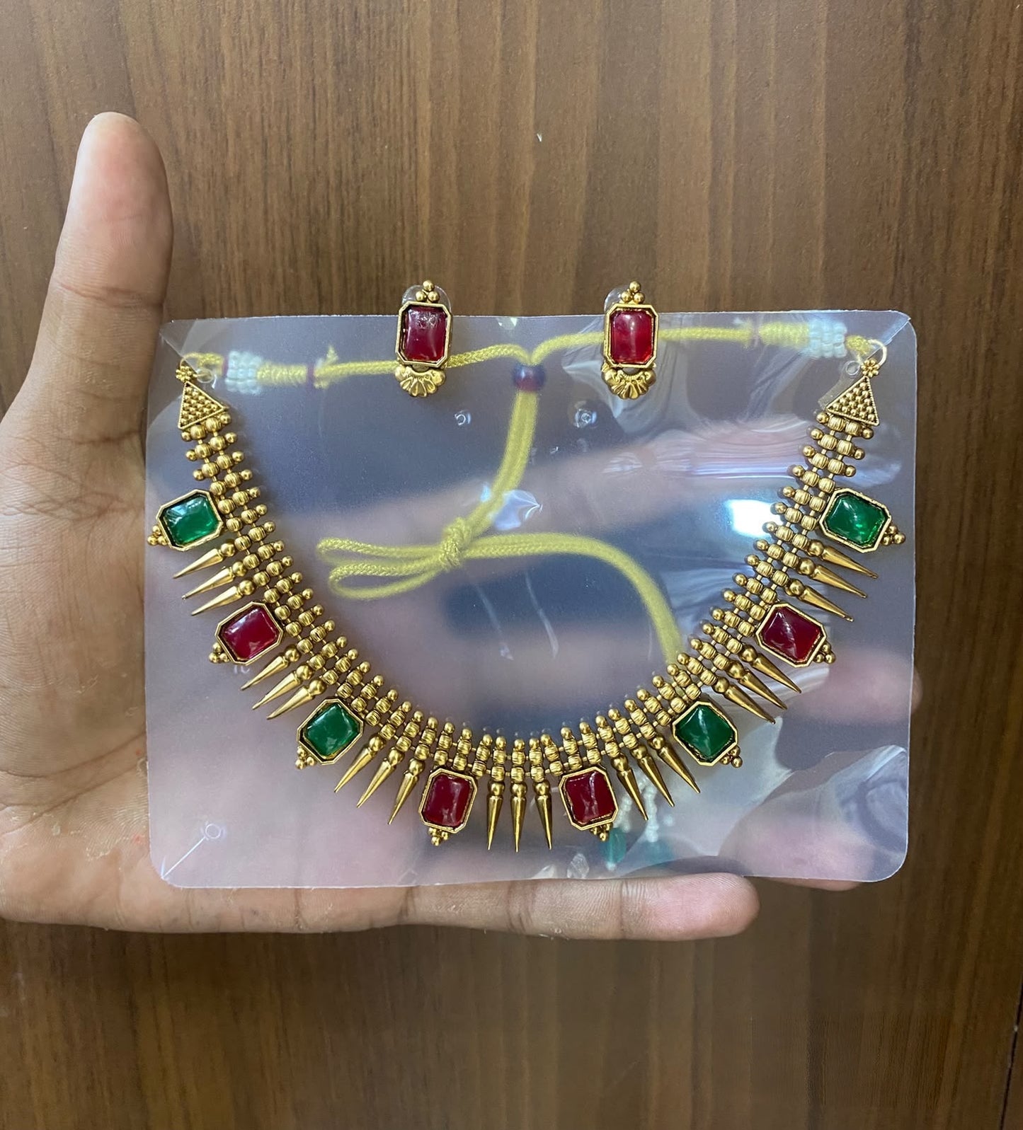 Premium quality antique gold traditional Kerala-style Mulla Mottu necklace set product code T115