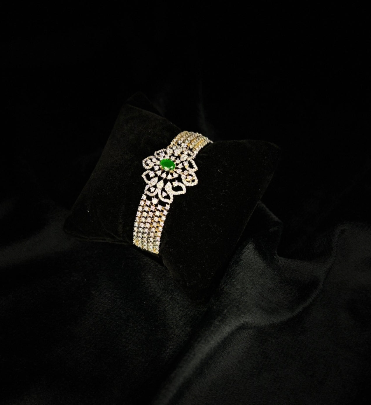 Premium diamond finish statement openable bracelet product code B186