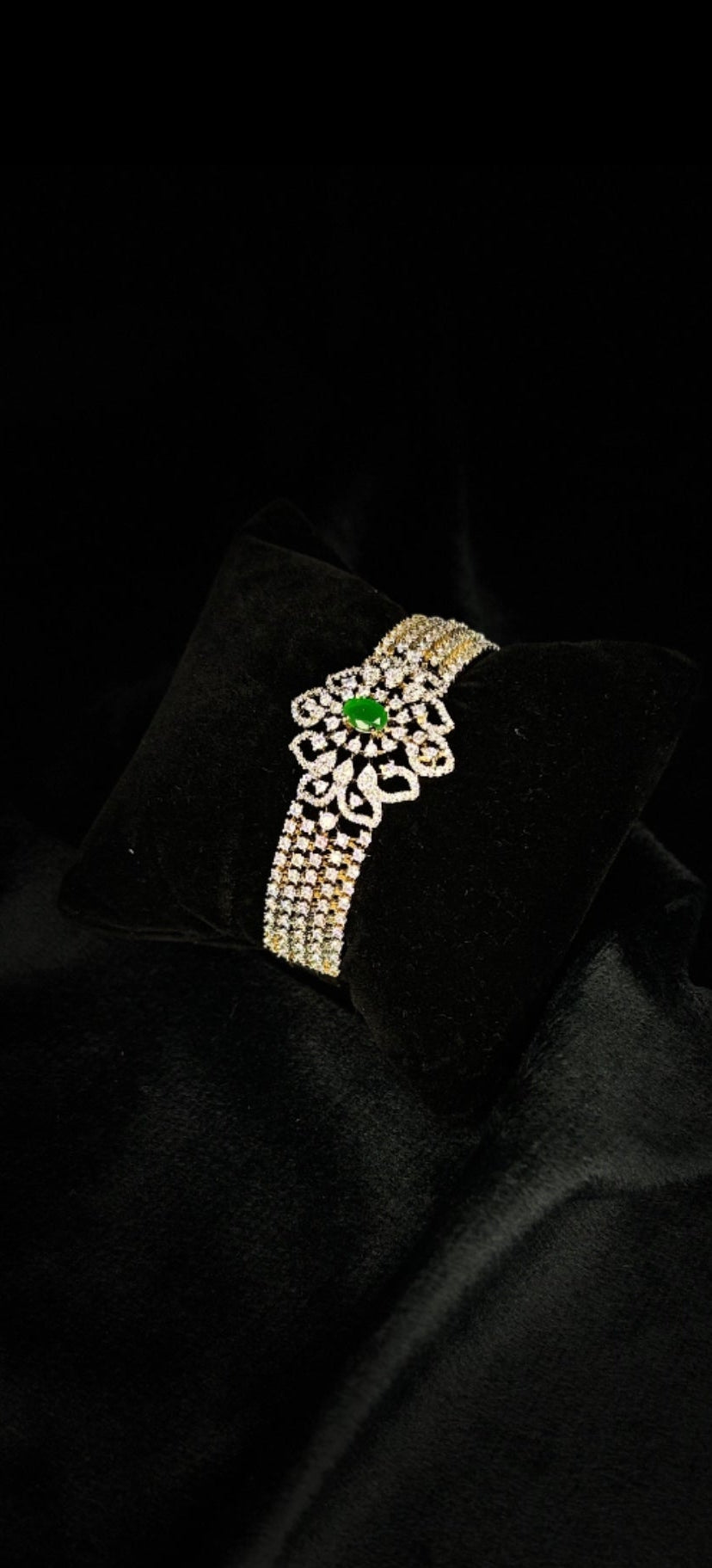 Premium diamond finish statement openable bracelet product code B186