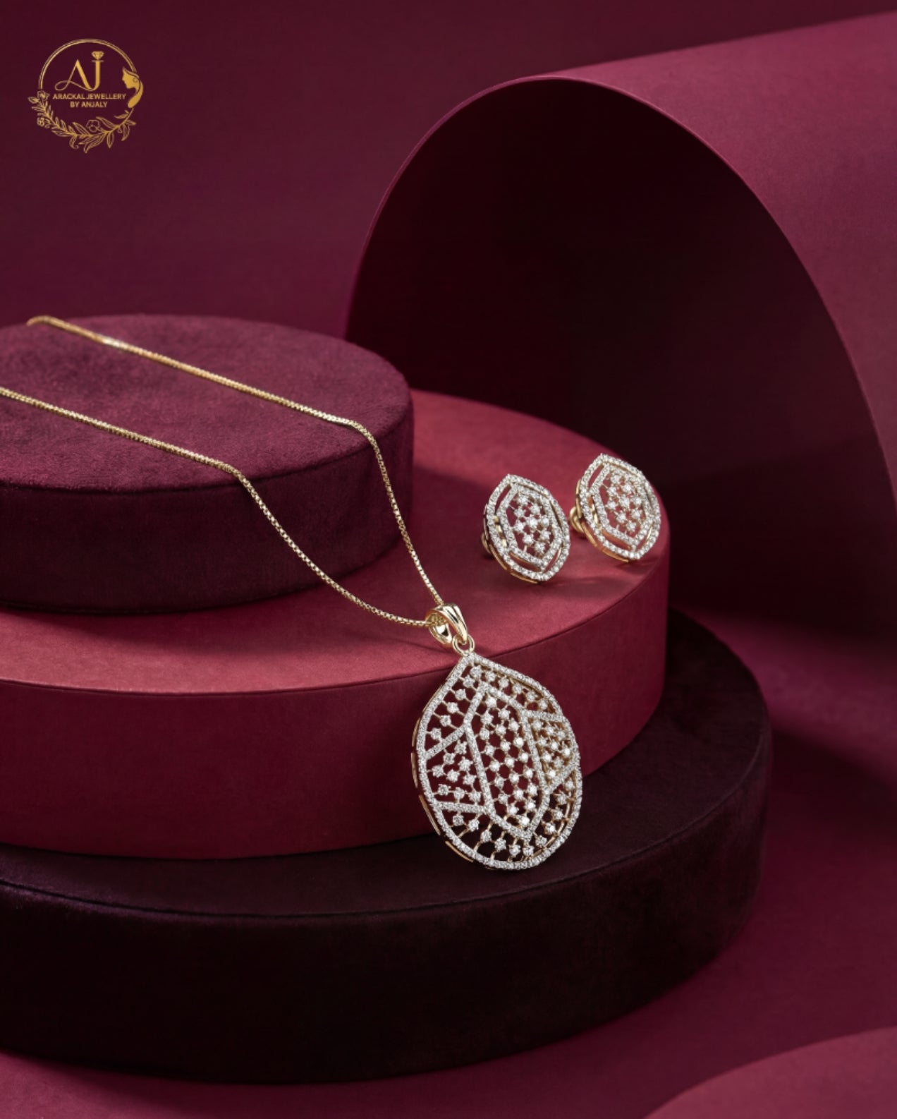 Premium diamond finish pendant chain set product code D88