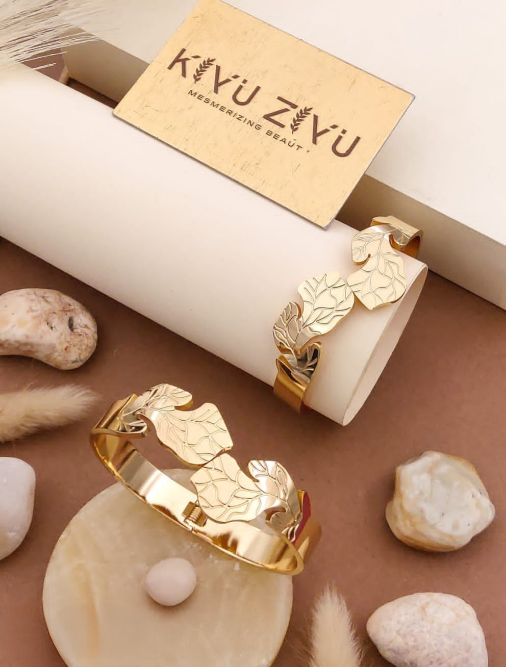 Premium quality anti tarnish stainless steel statement openable kada bangle product code B97