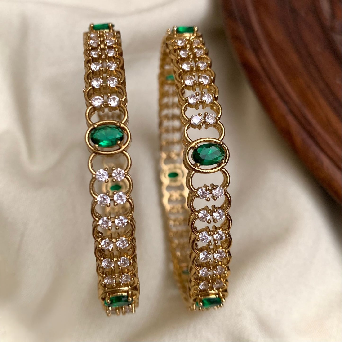 Premium quality ad designer bangles product code B81