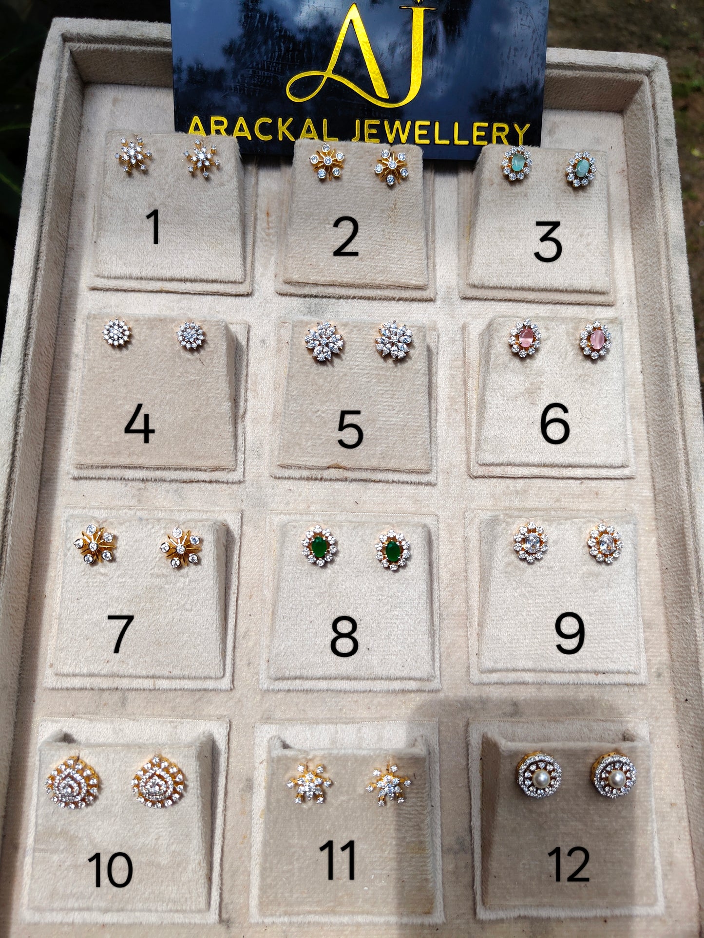 Premium diamond finish studs product code E20